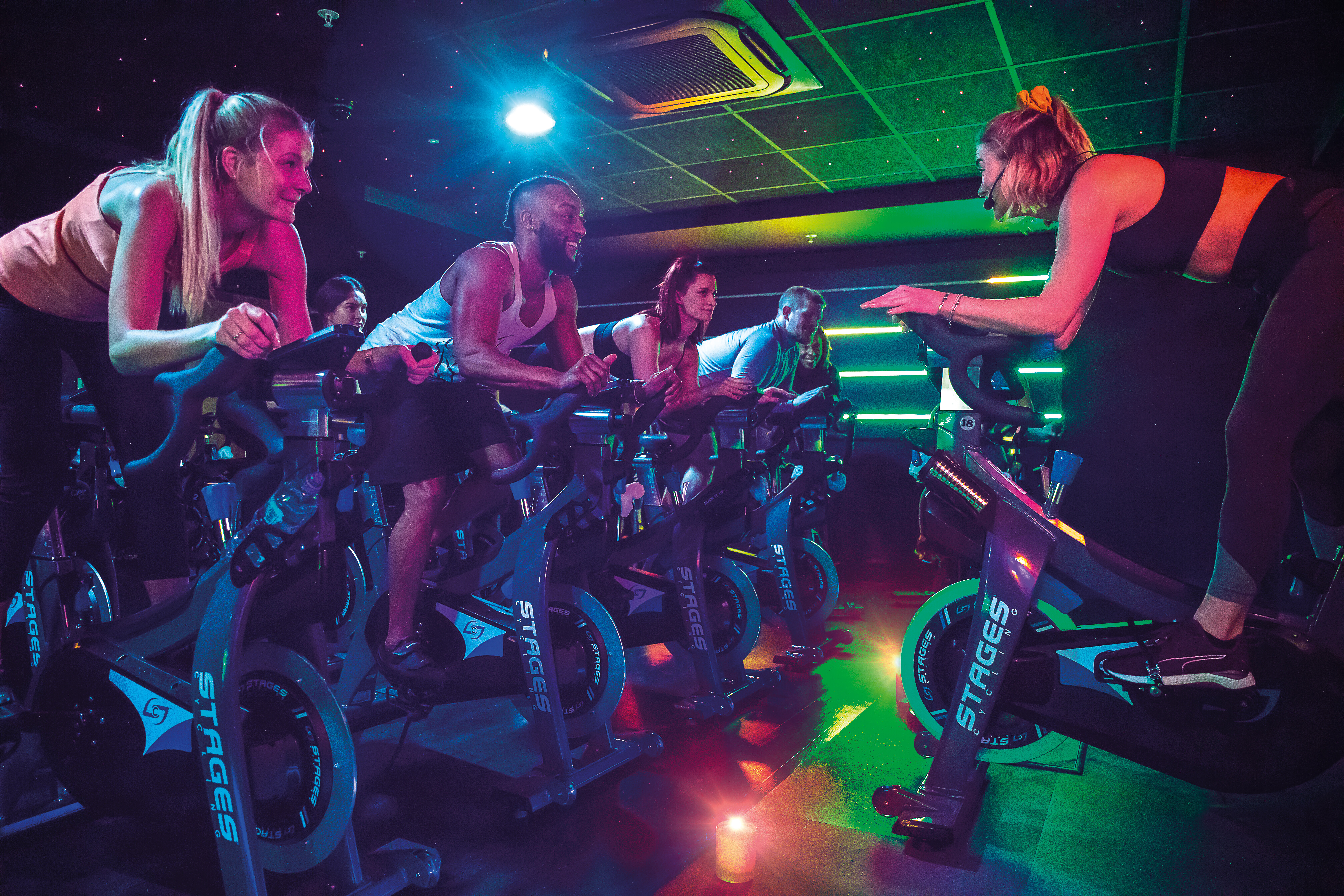 A class in the cycle studio