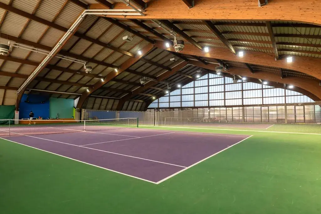 Outdoor purple tennis court