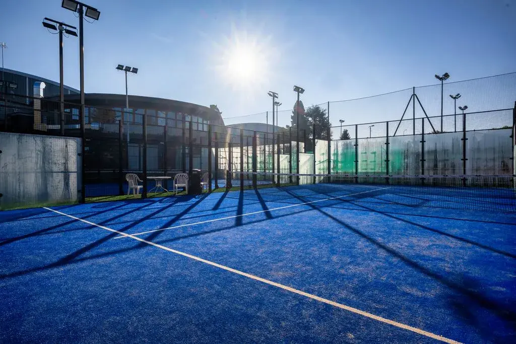 Moderna Club Tennis Court