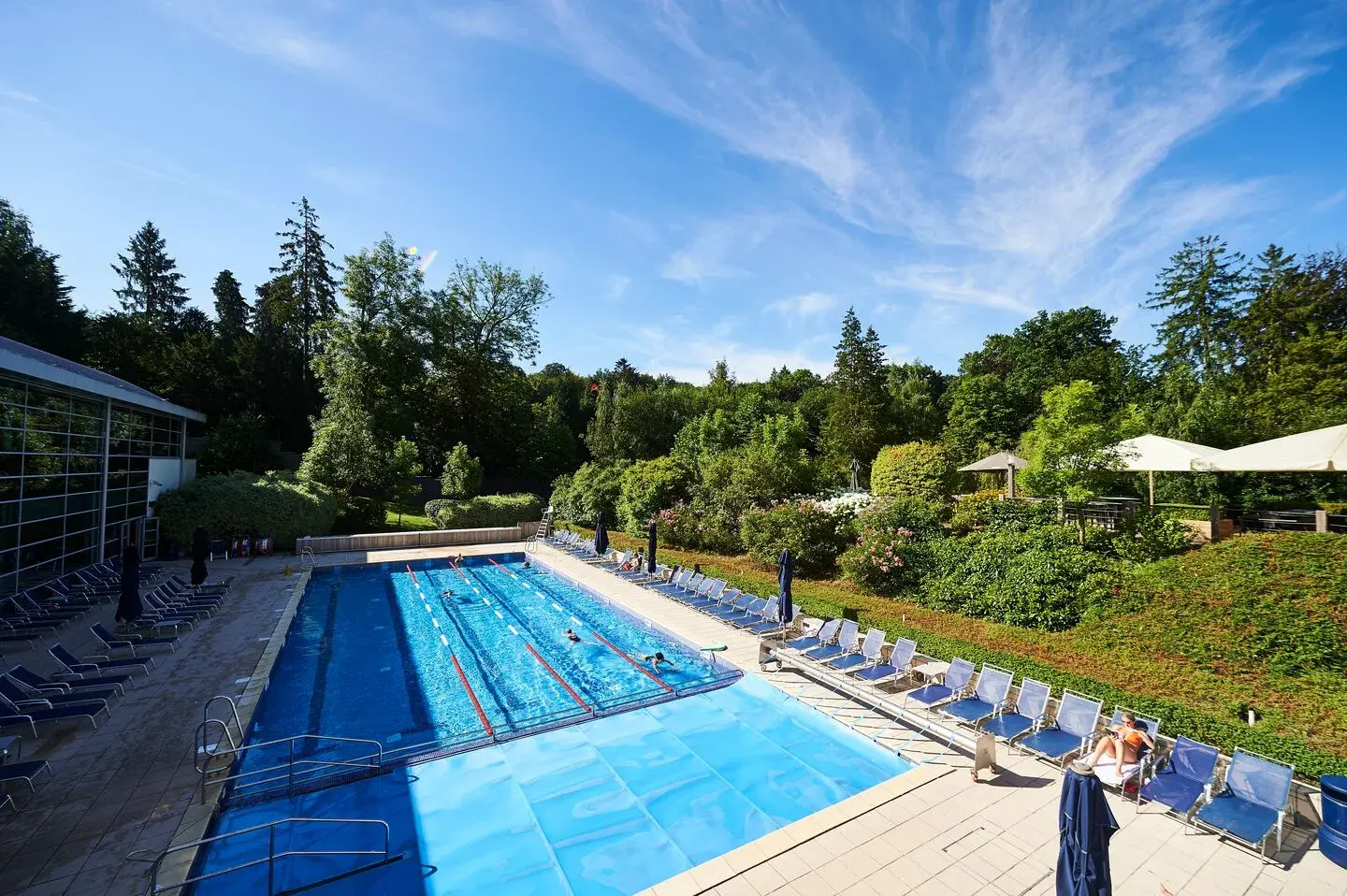 David Lloyd Uccle outdoor pool