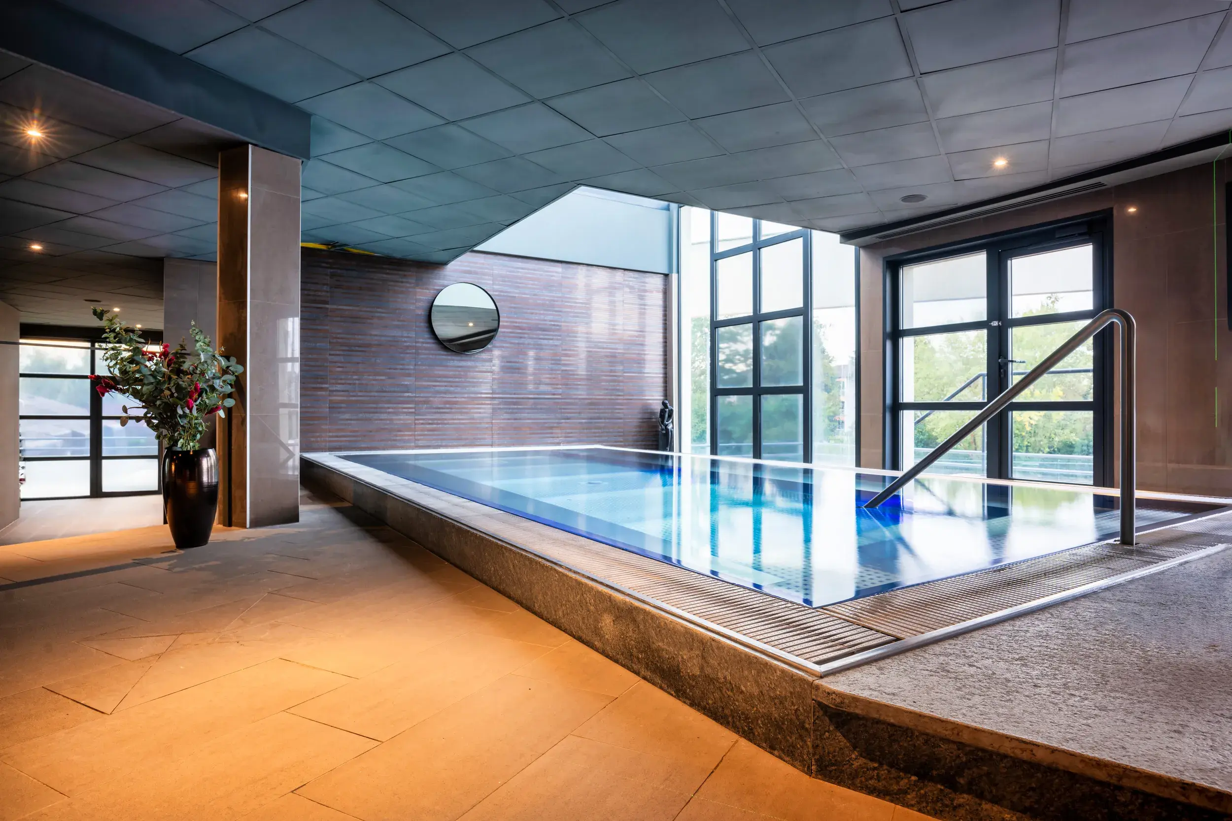 Spa Retreat with hydropool