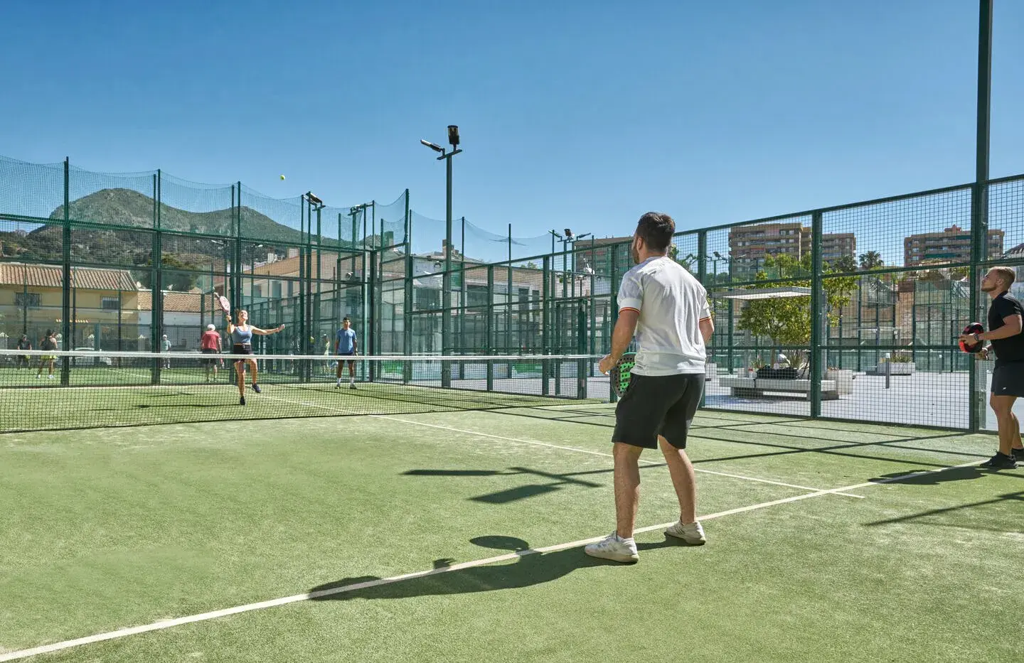 Padel courts in Boadlilla