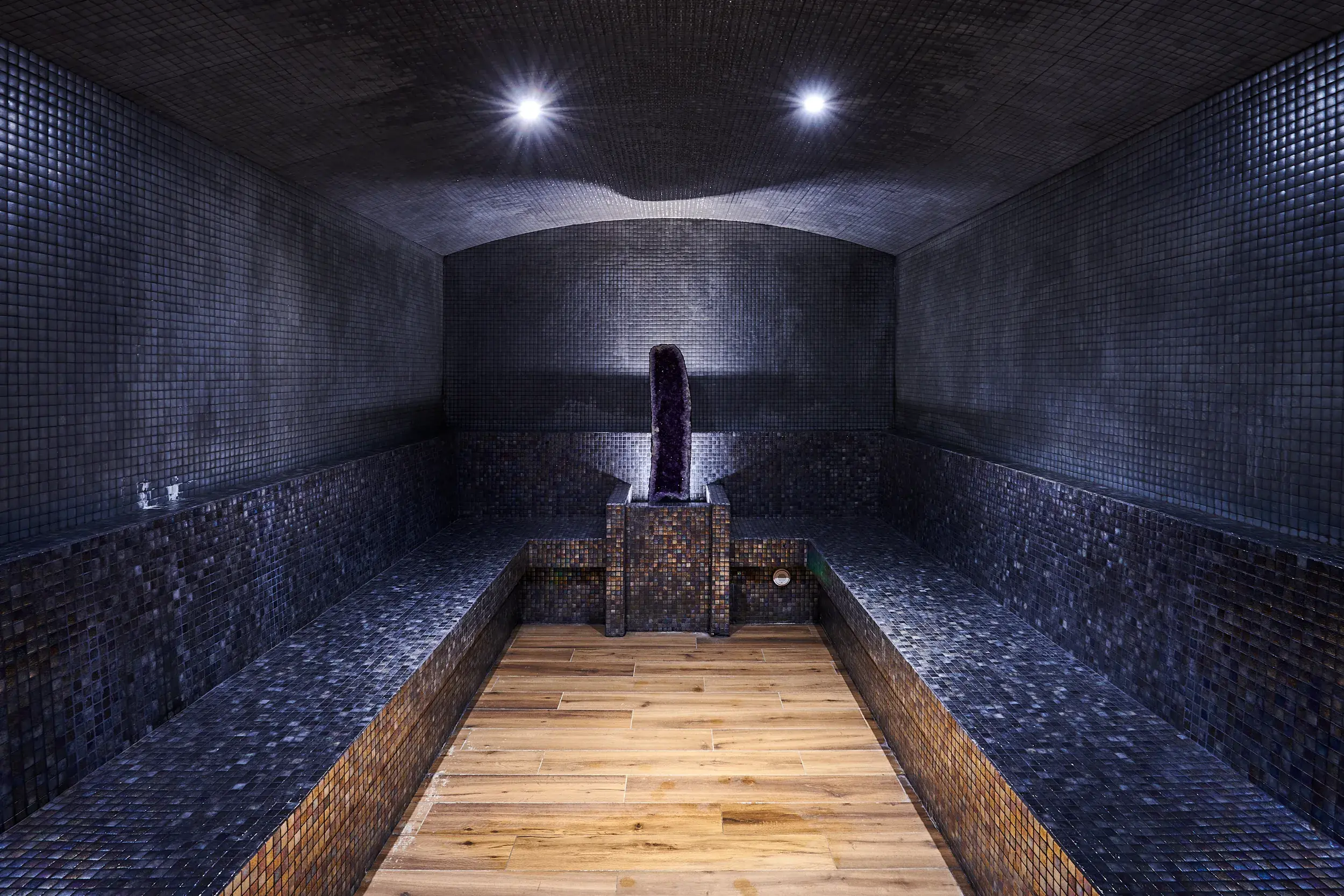 Plunge pool