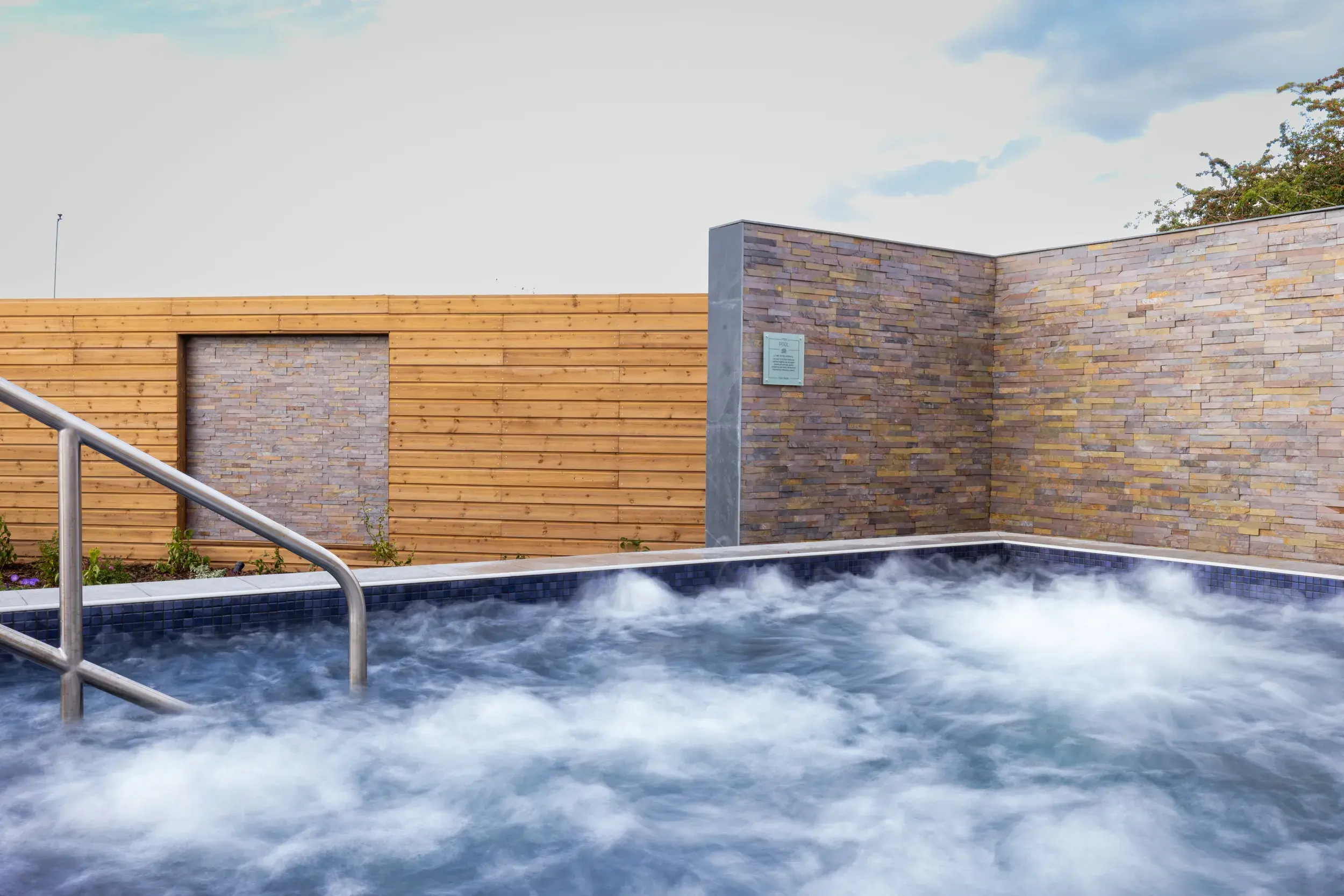 Spa Retreat with hydropool