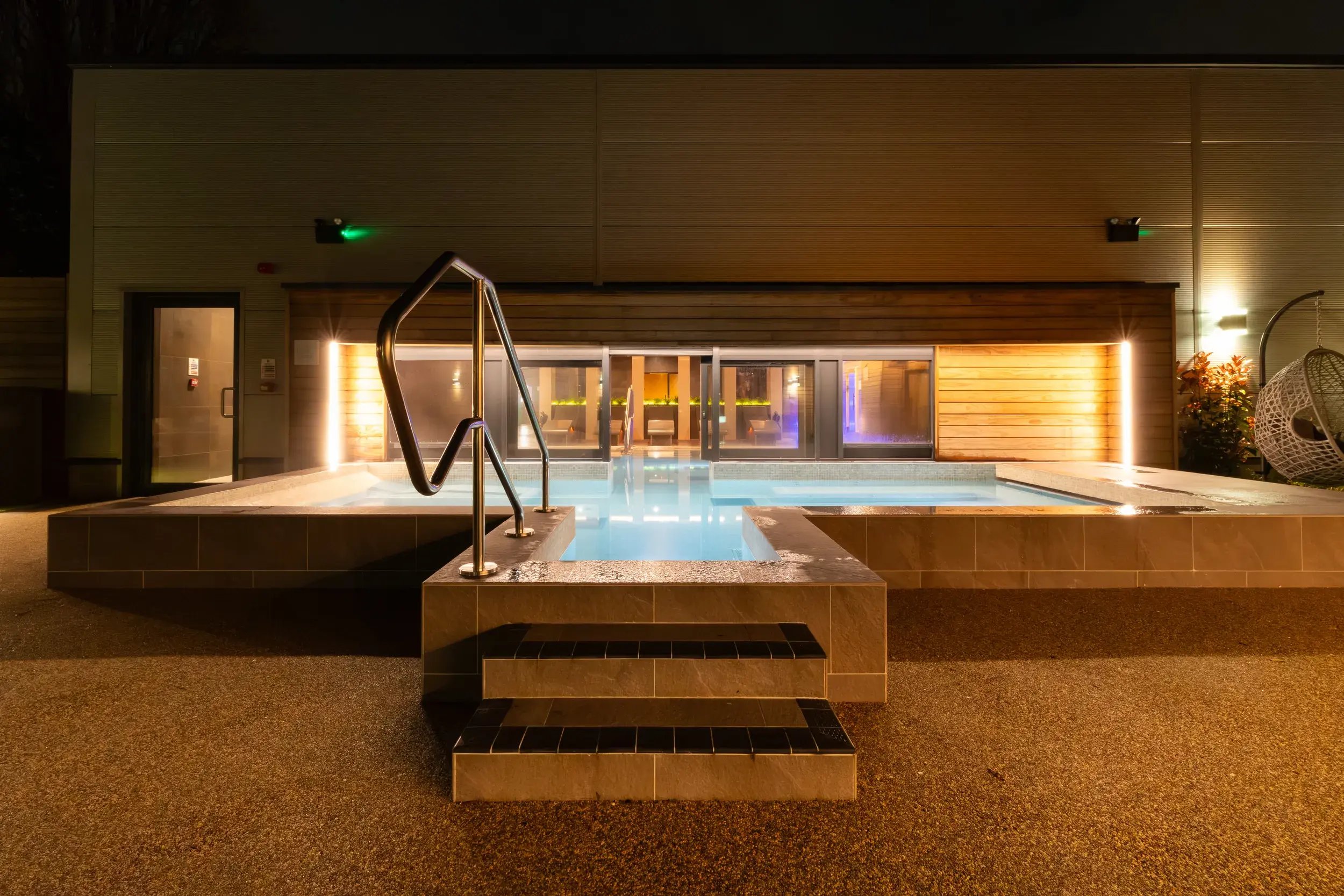 Hydro pool