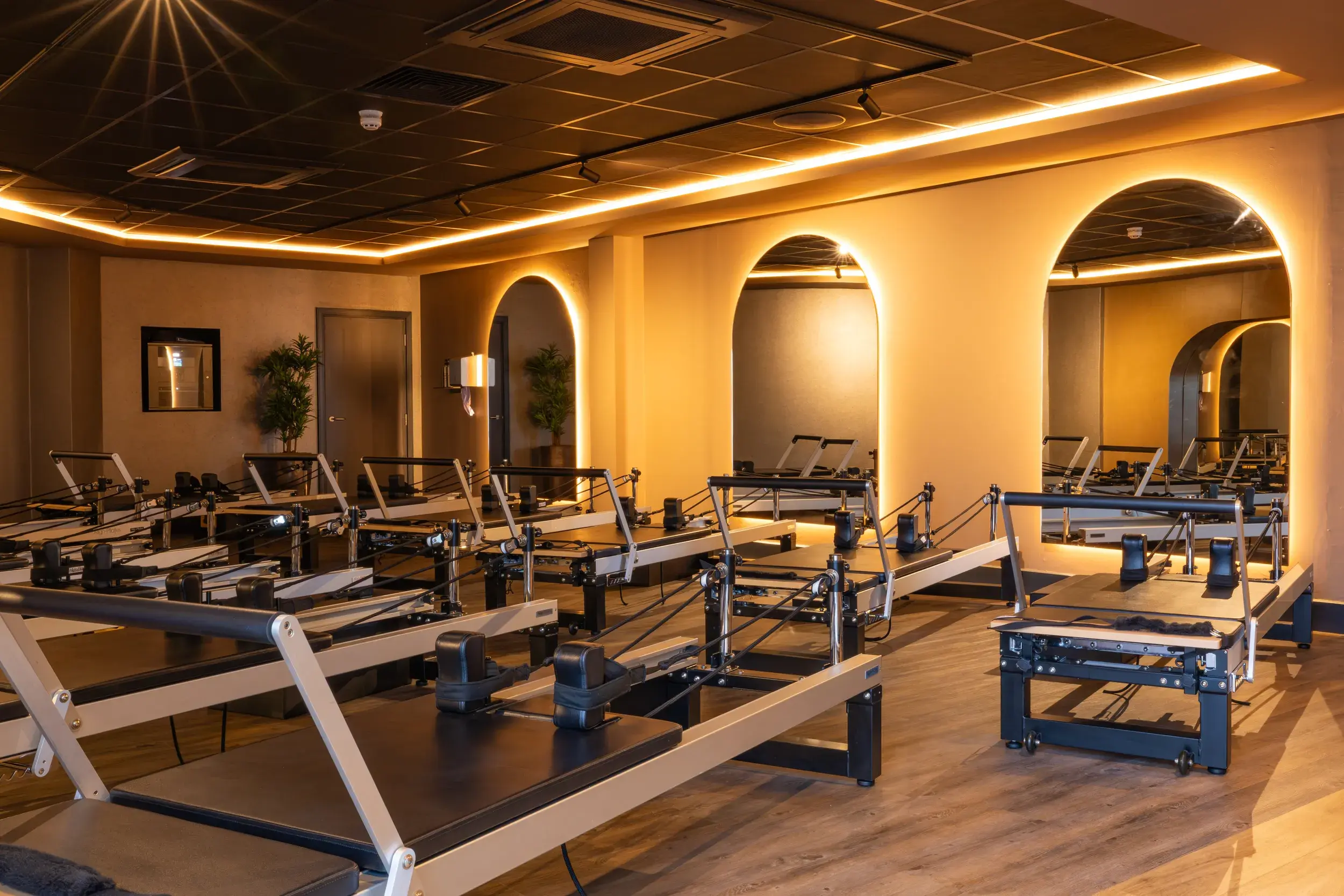 Reformer PIlates studio