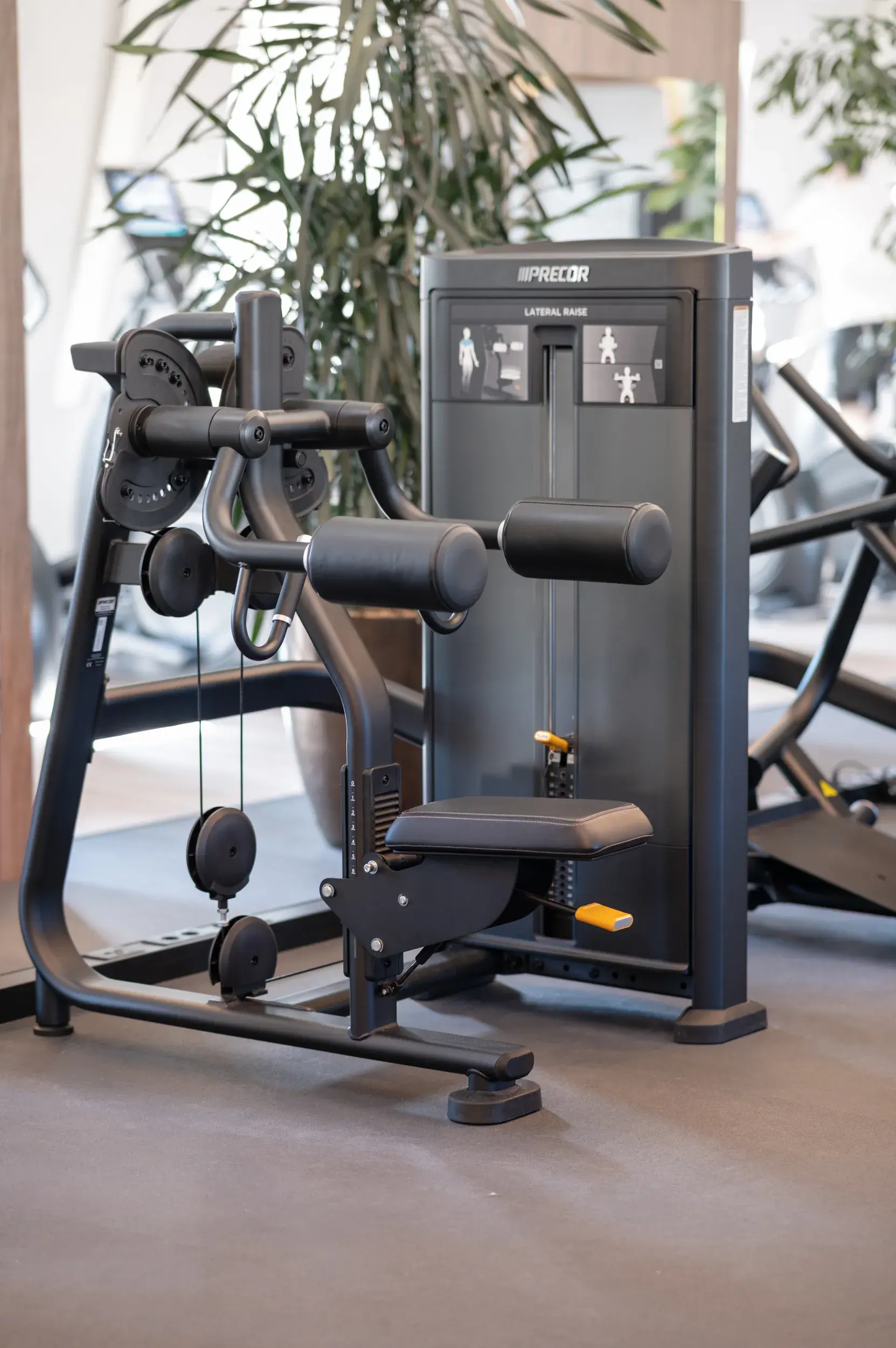 Der Innenbereich eines Fitnessstudios bei David Lloyd Meridian
