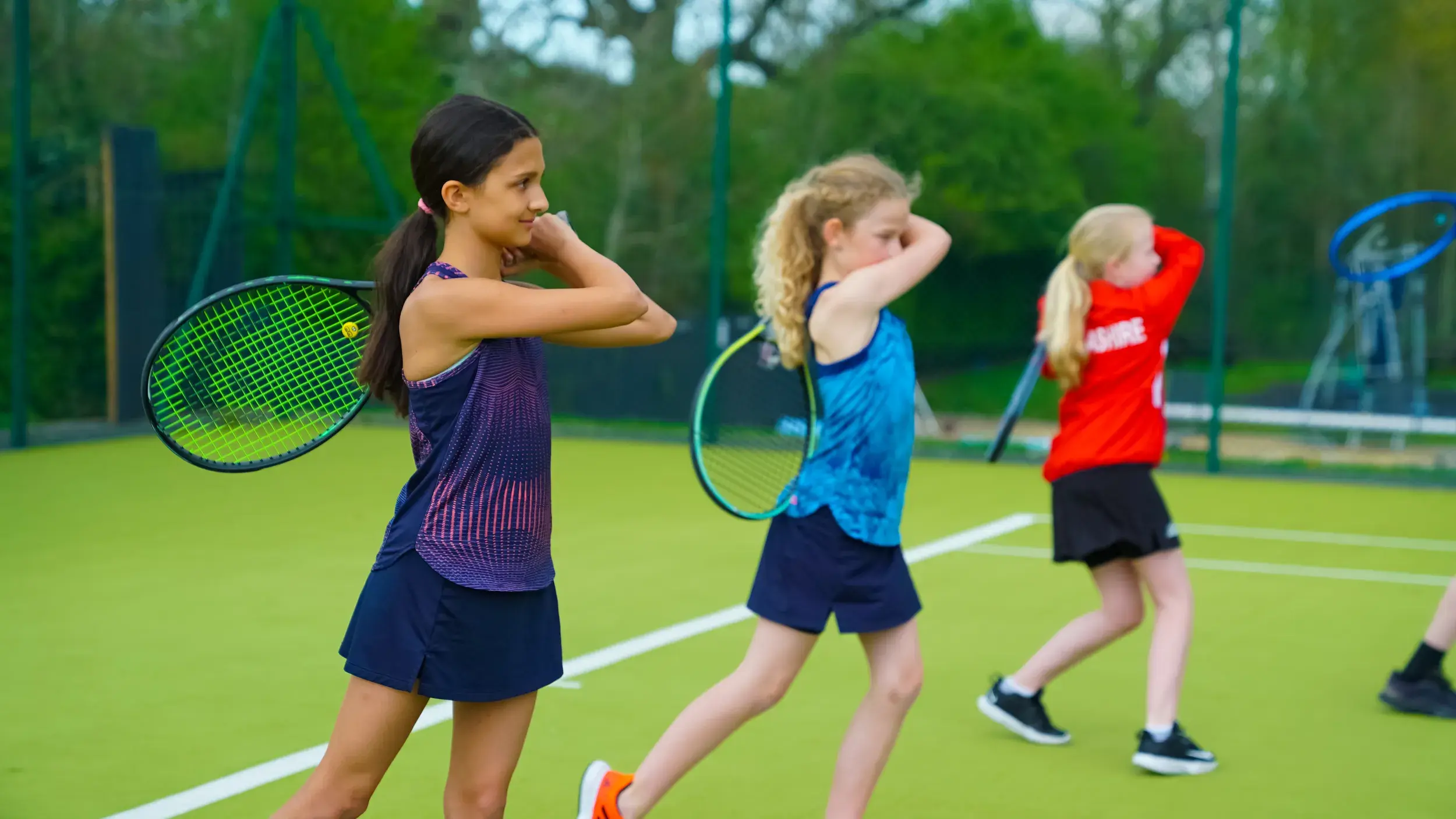 Teenagers is a tennis class