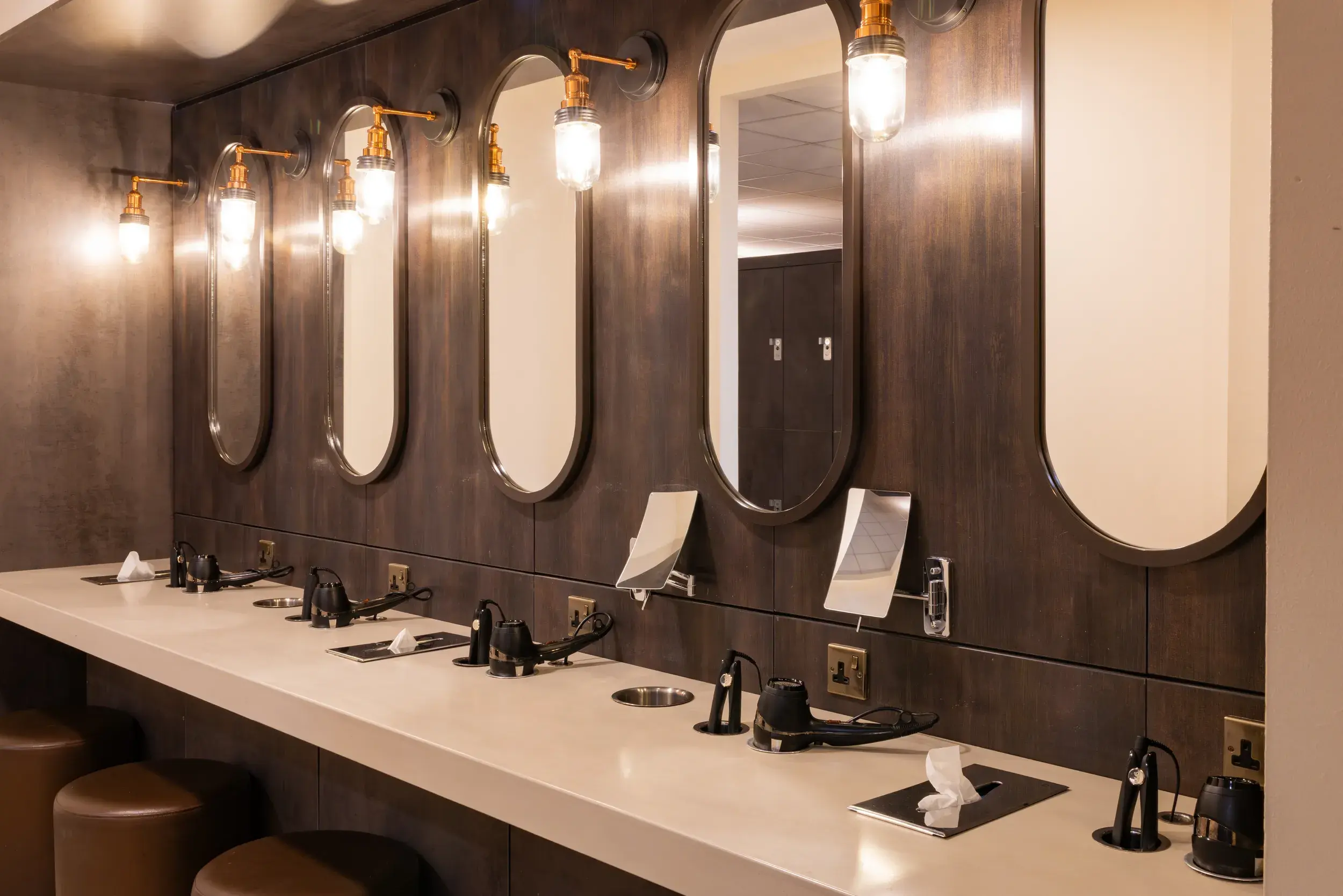 The dressing area at David Lloyd Oxford