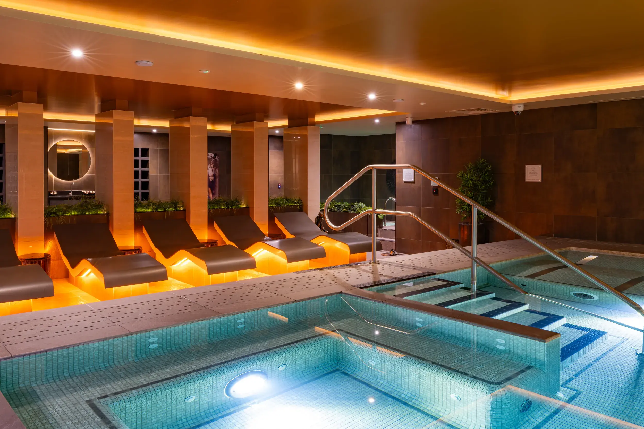 Spa Retreat with hydro pool and loungers