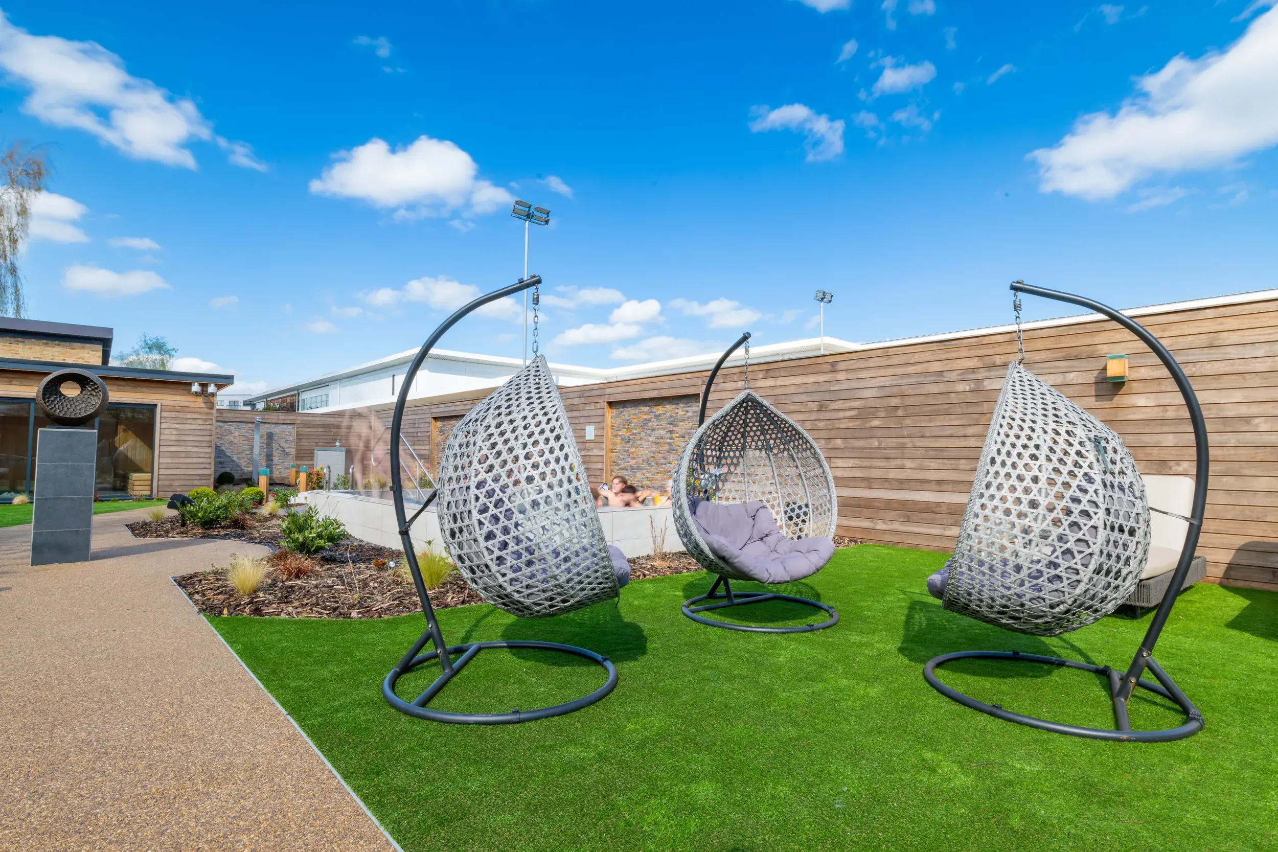 Outdoor spa garden with hydropool