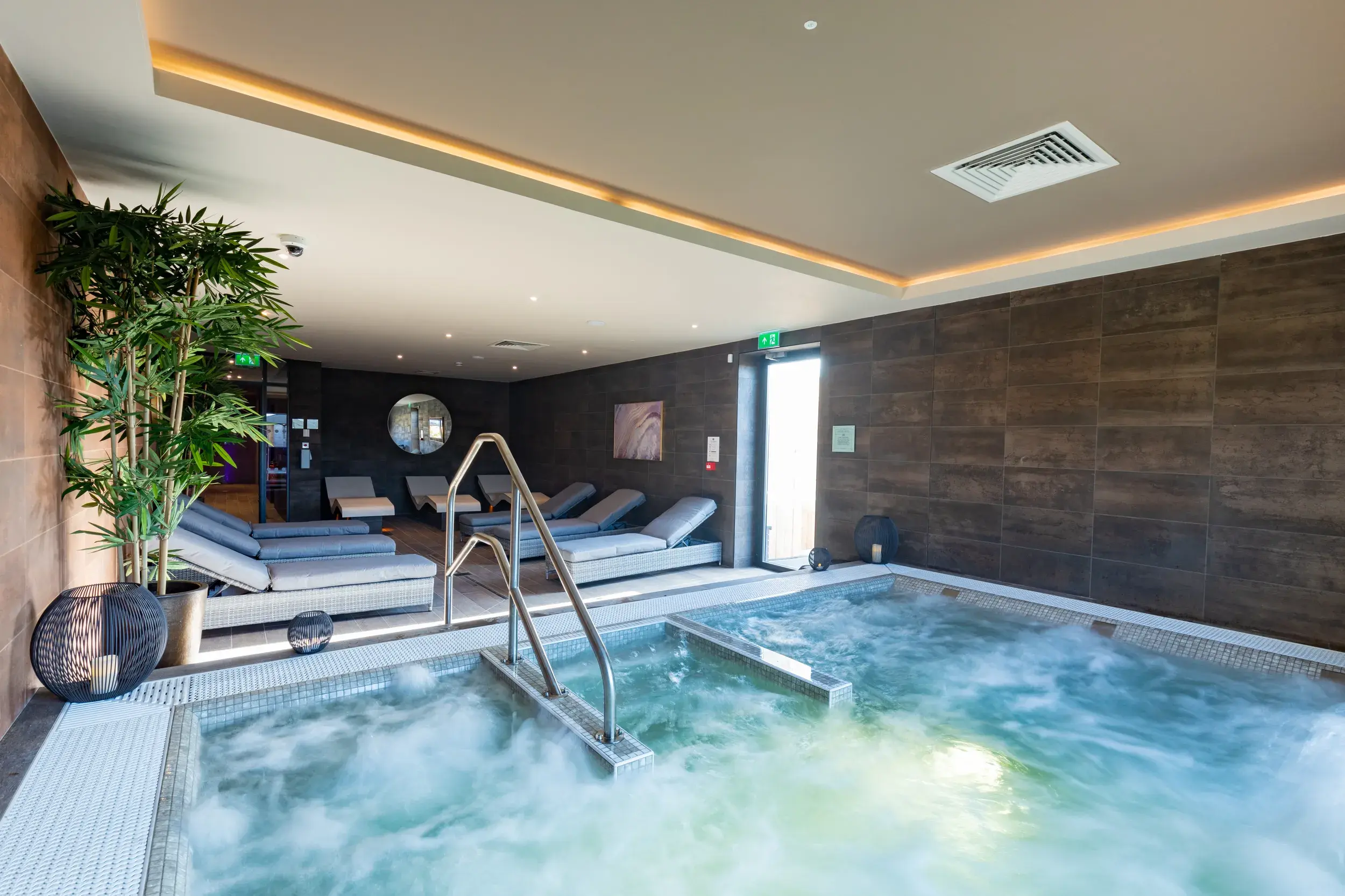 Indoor whirlpool and relaxation beds