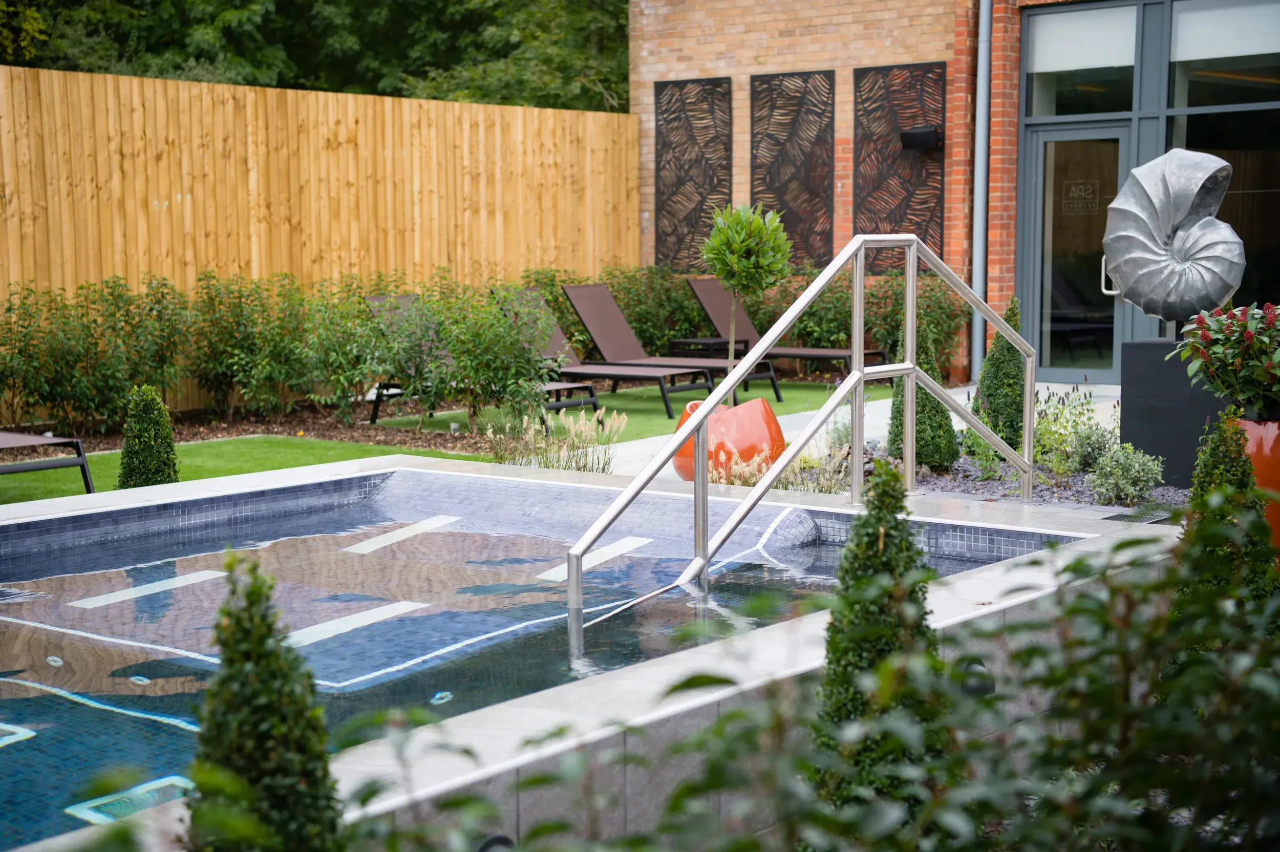Outdoor hydro pool