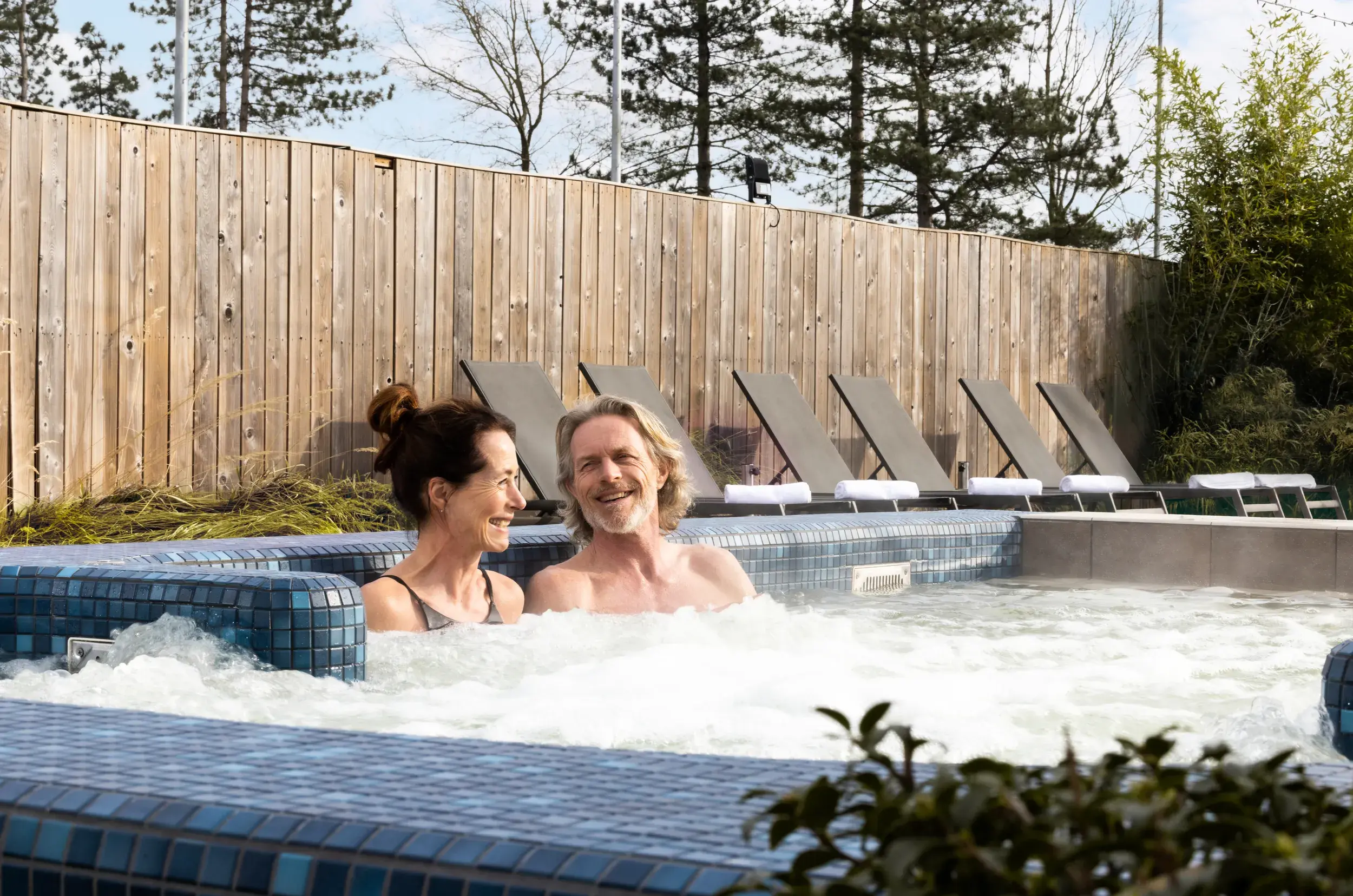 Outdoor spa garden with hydropool