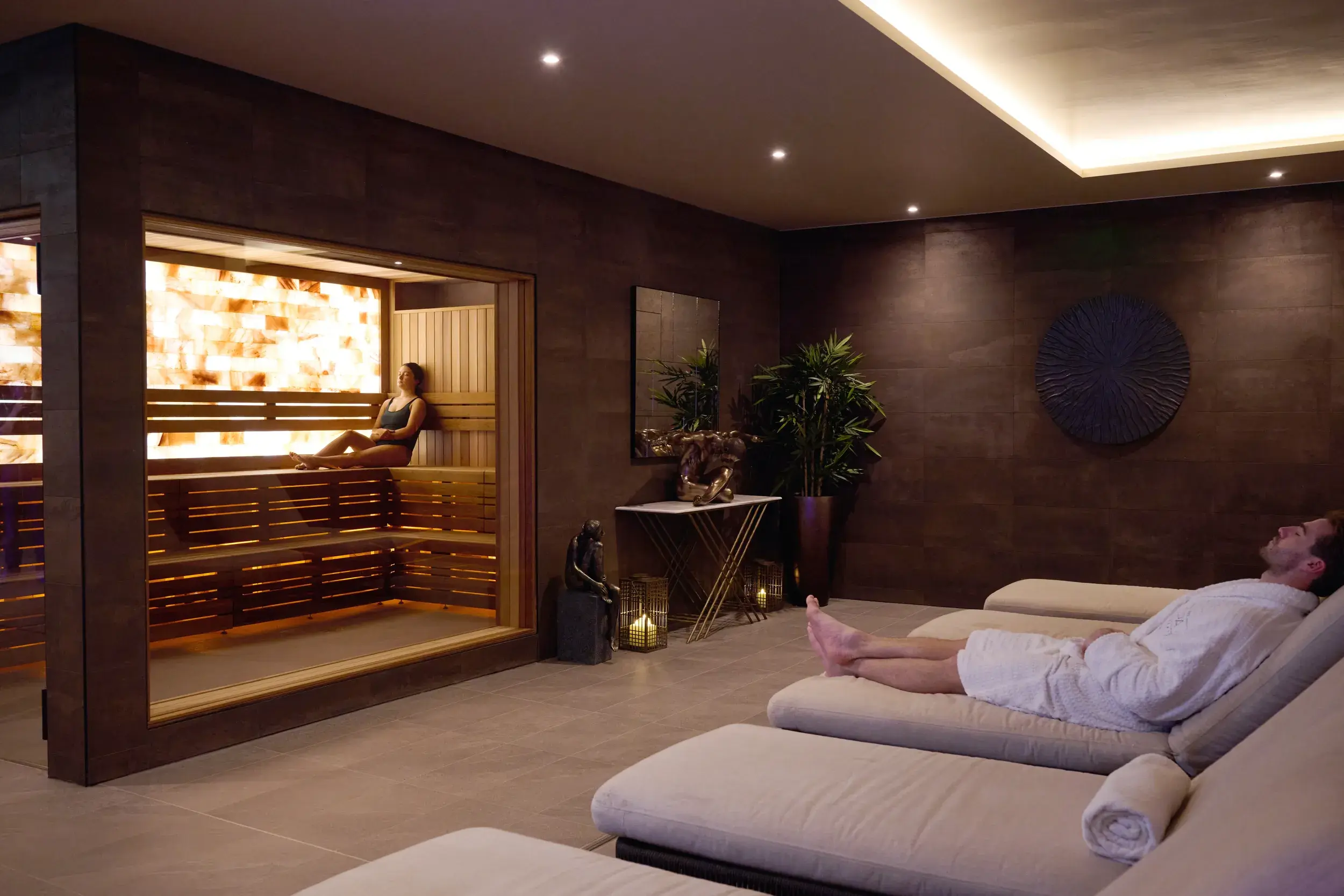 Image of people using the Spa Retreat