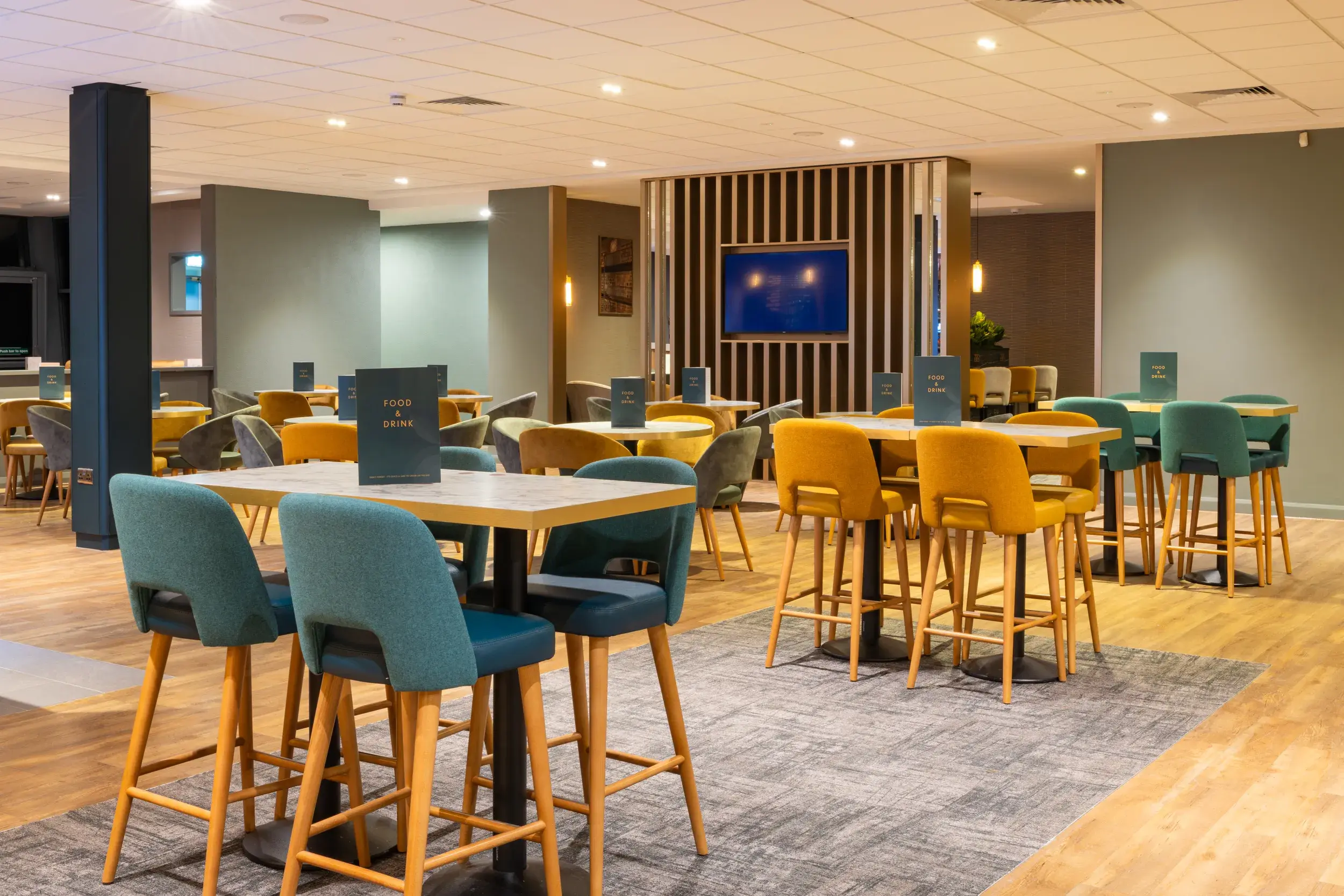 David Lloyd Glasgow West End Clubroom