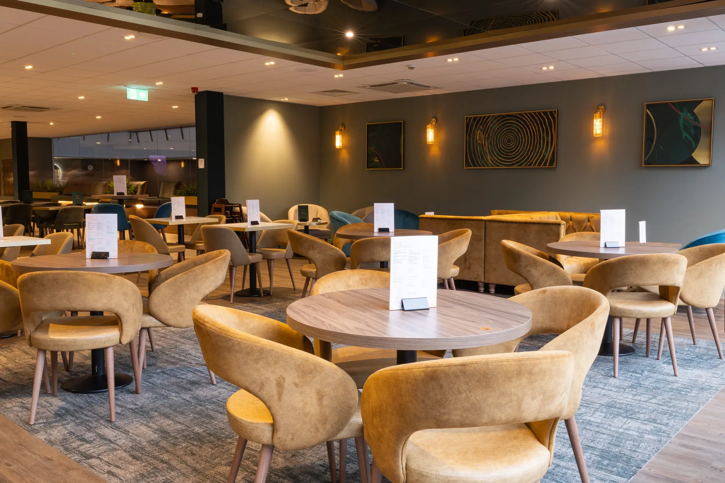 Table and chairs in the Clubroom