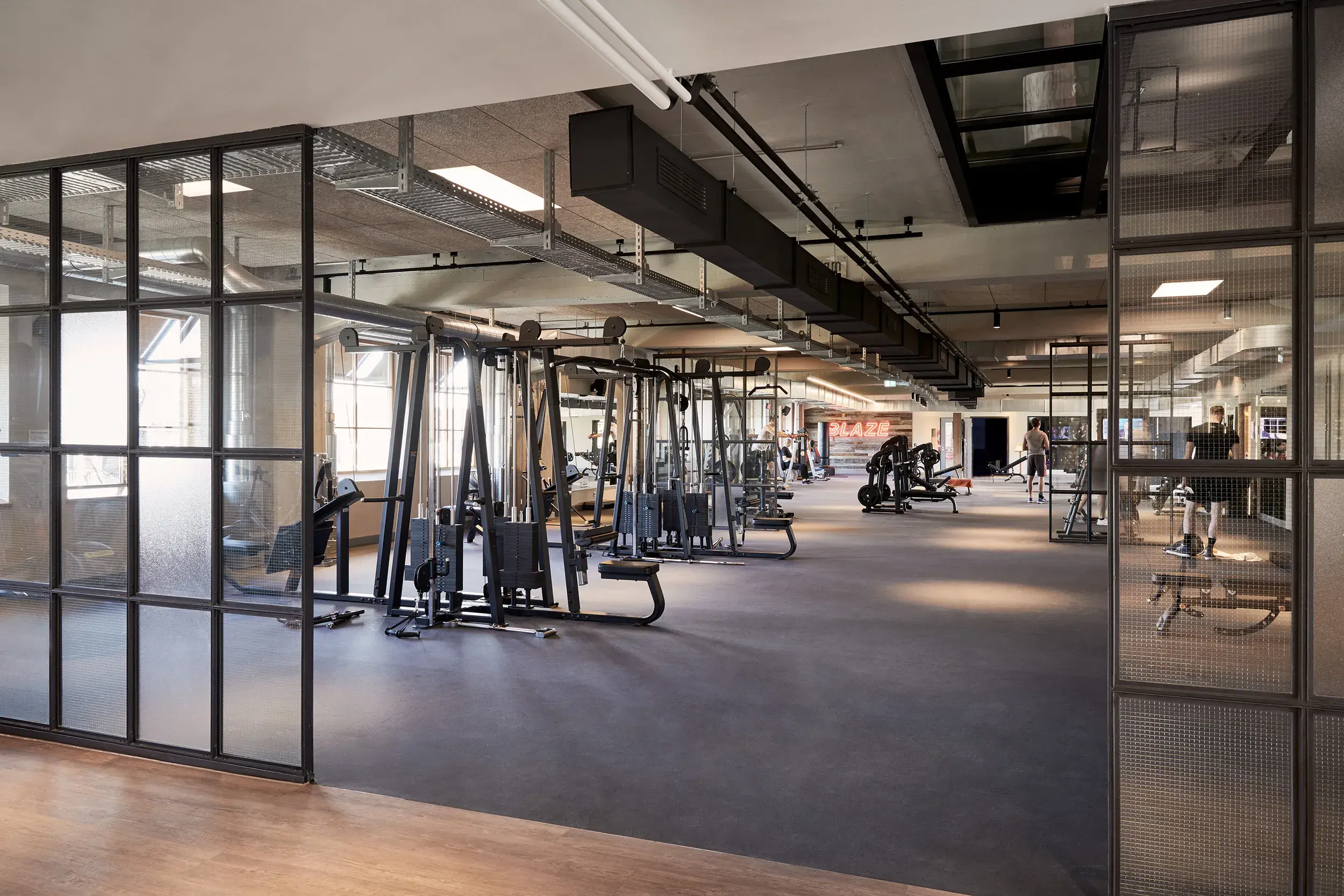 Der Innenbereich eines Fitnessstudios bei David Lloyd Meridian