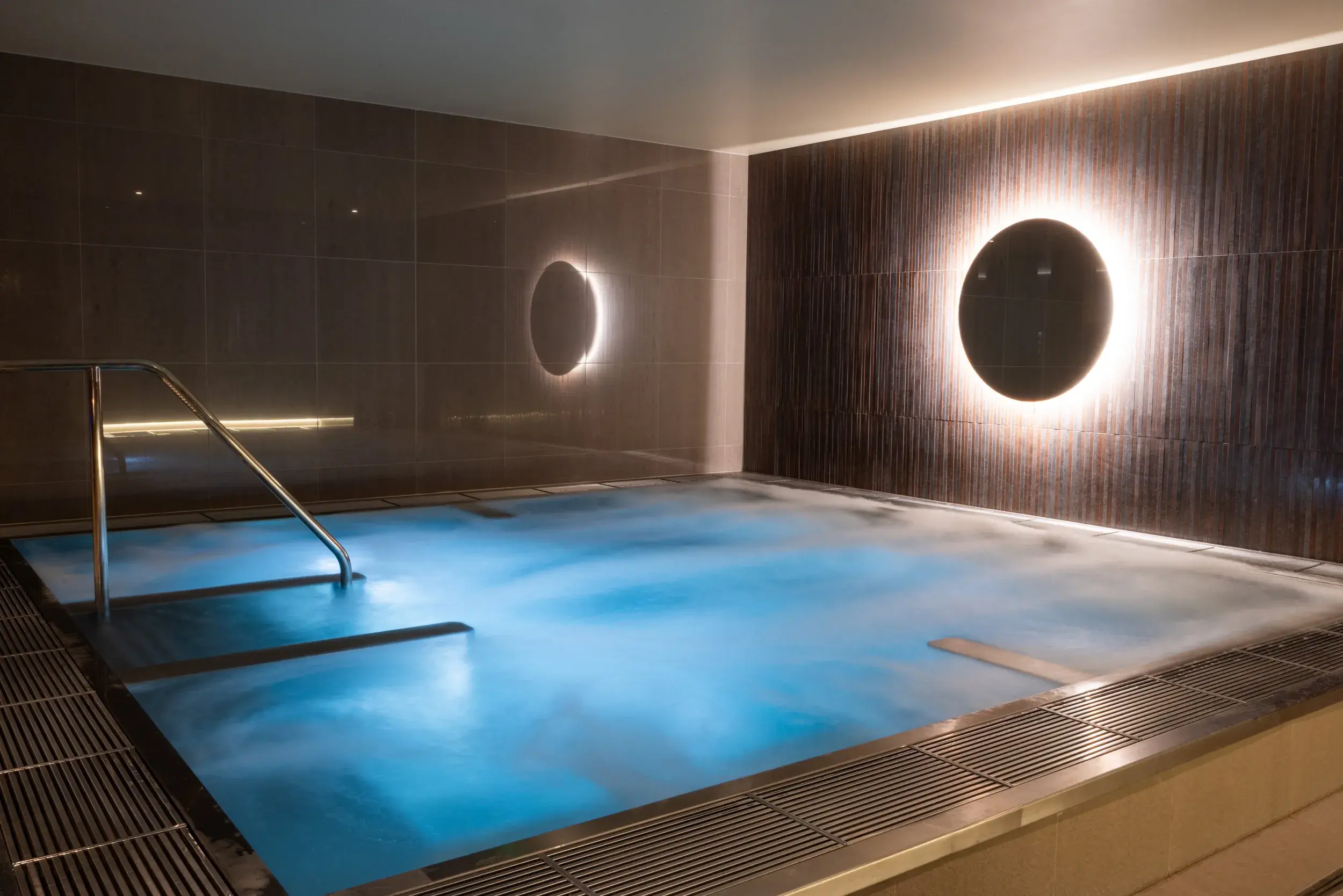 Spa Retreat with hydropool