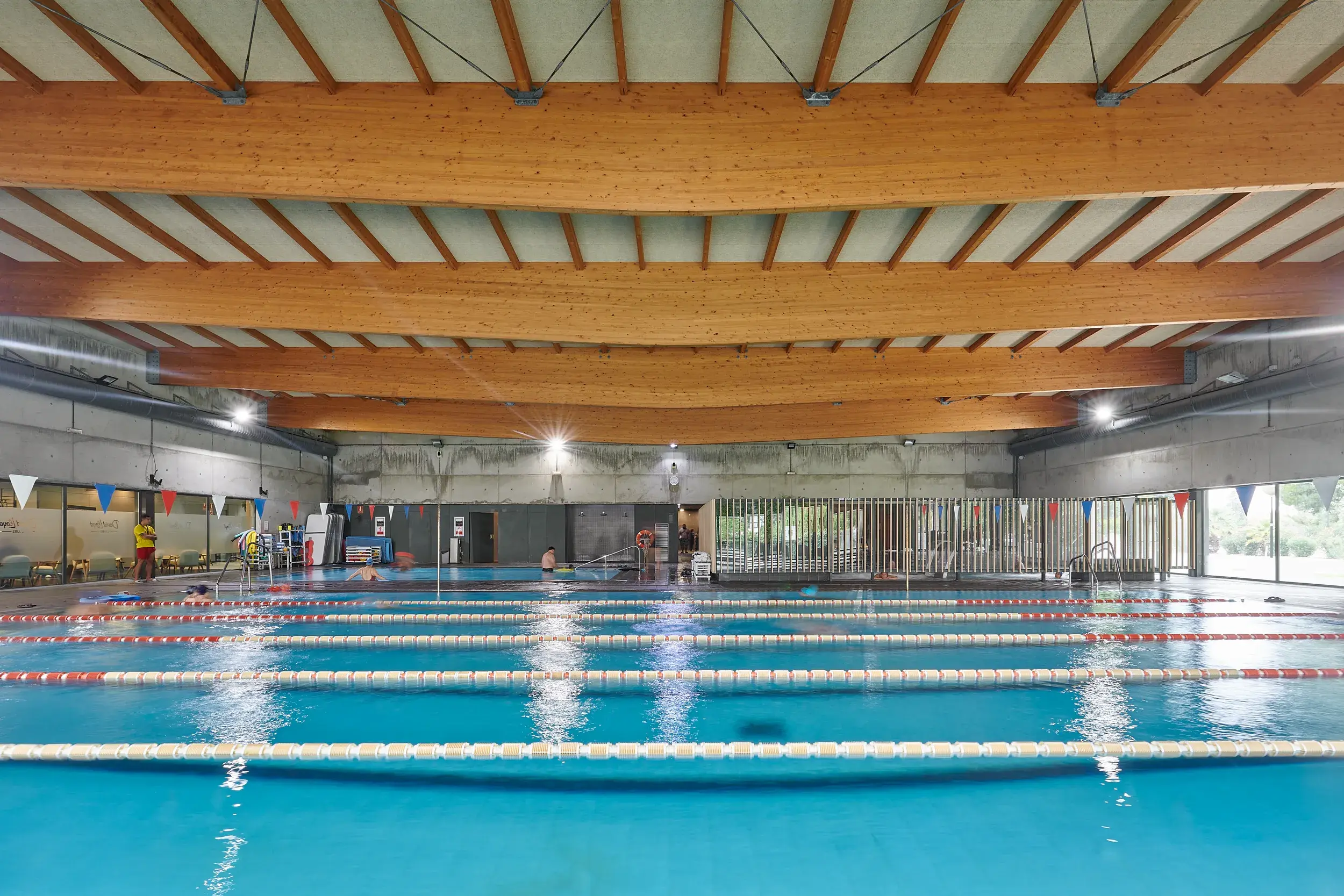 A tranquil inoor pool