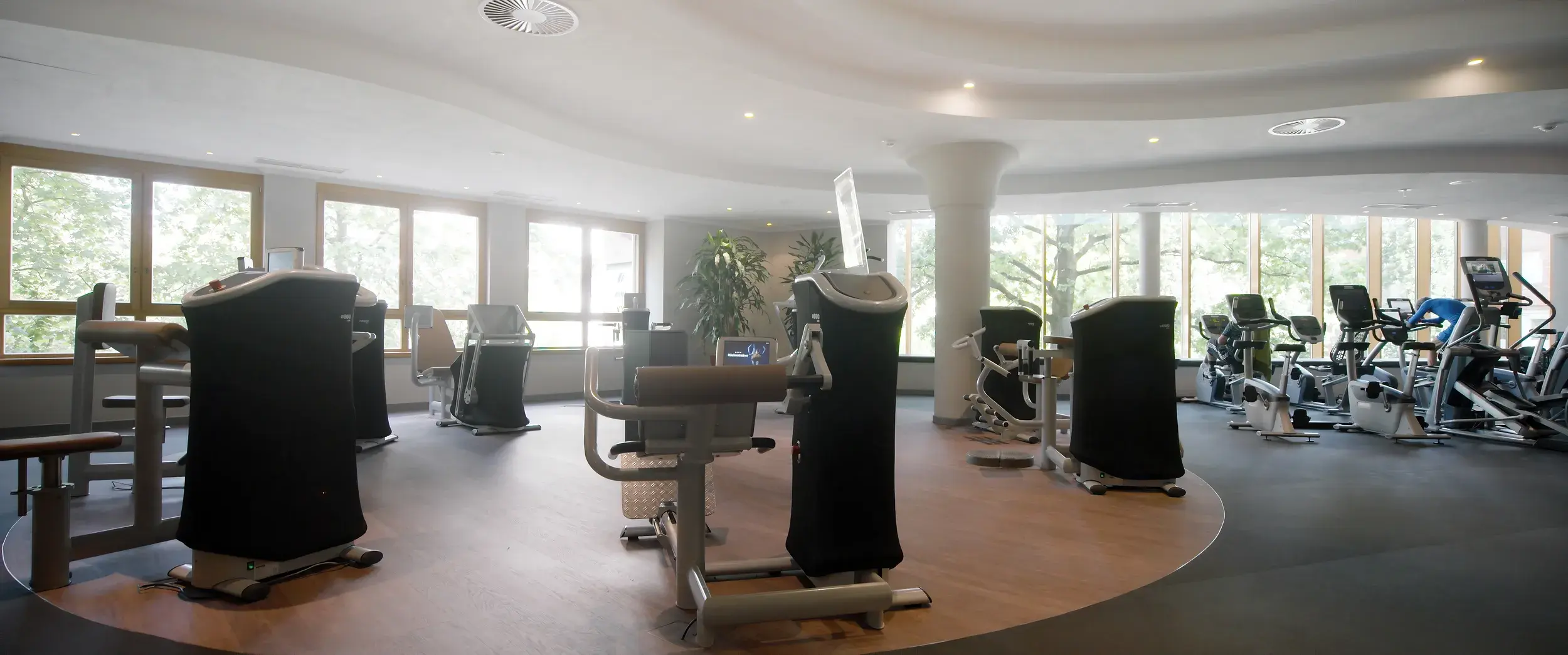 EGYM circuit in David Lloyd Meridian Alstertal