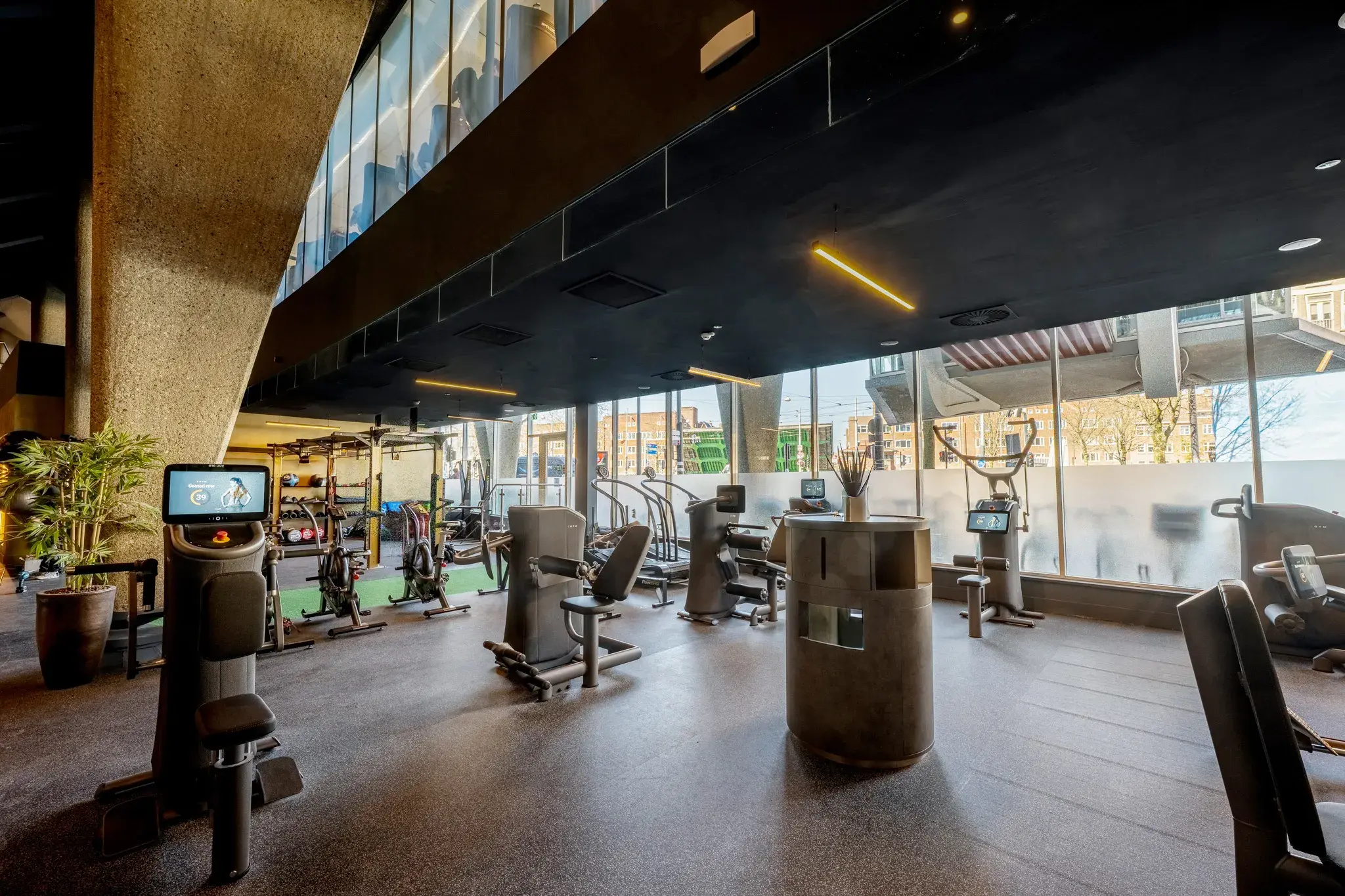 The Intuitive Strength Circuit machines