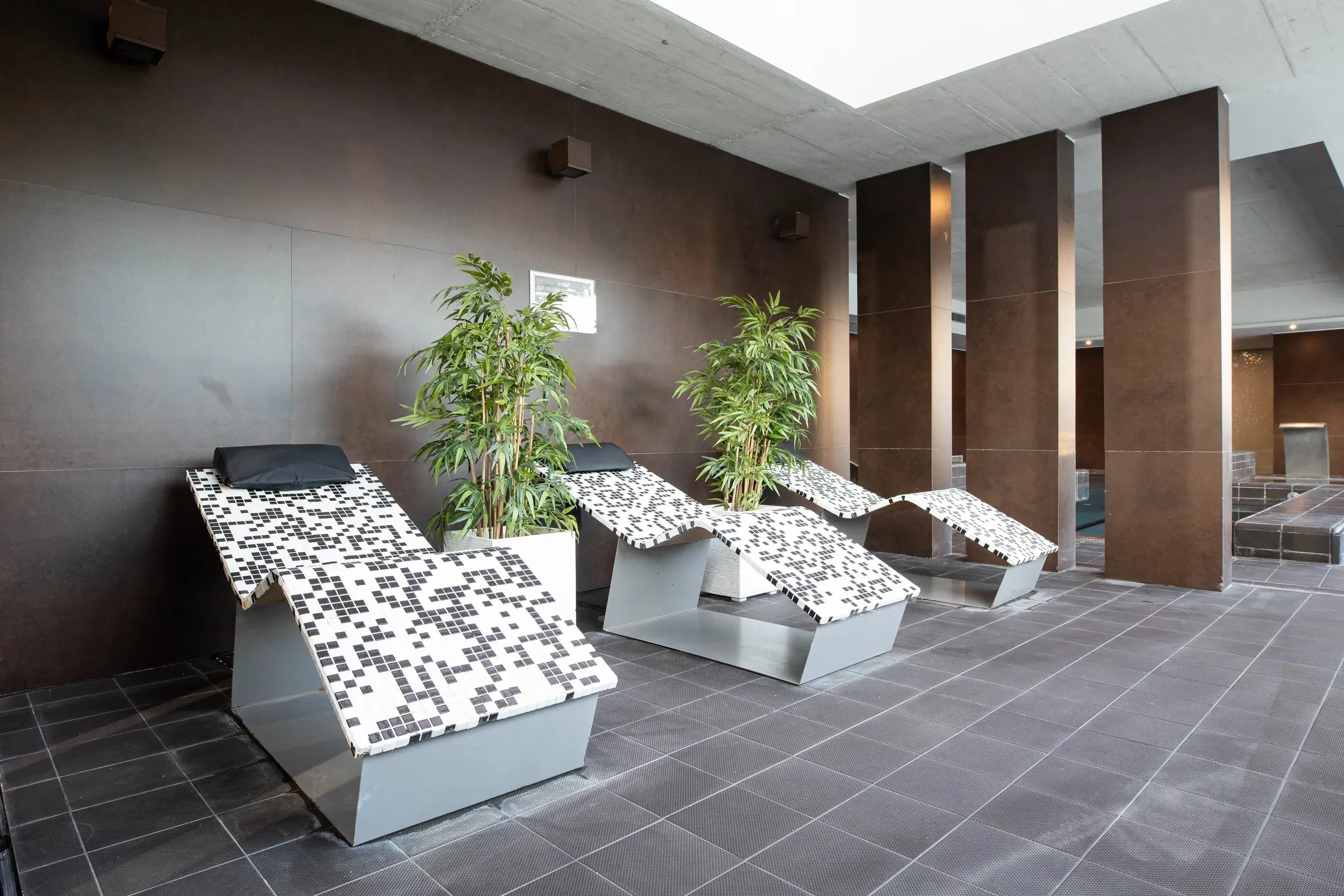 Spa Retreat with hydropool