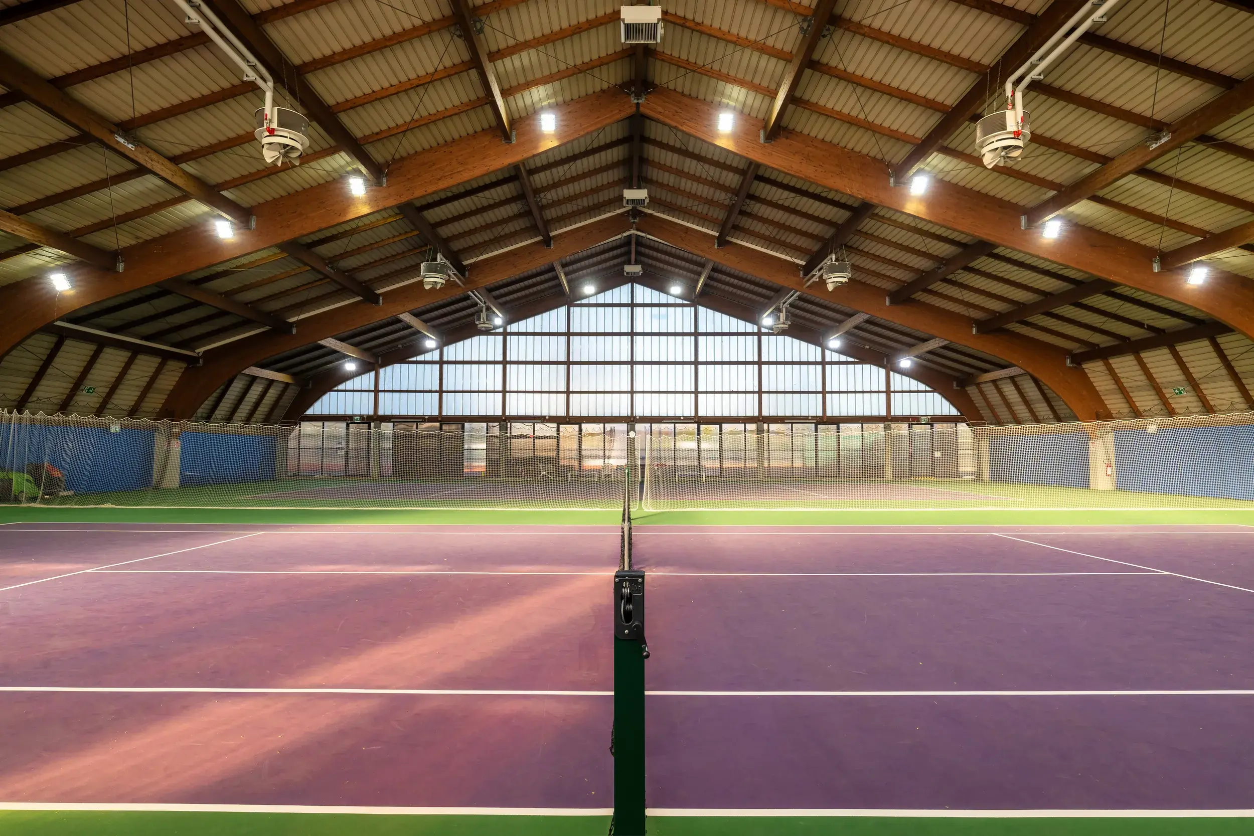 David Lloyd Modena indoor tennis court
