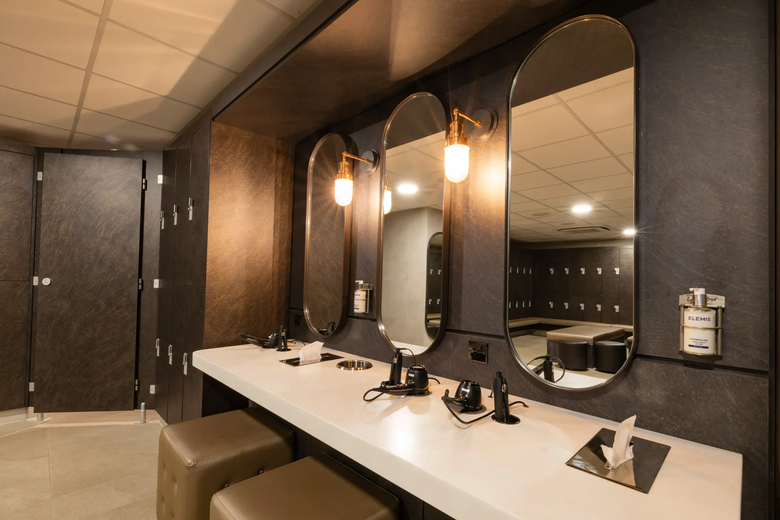 Locker rooms at David Lloyd Shrewsbury